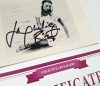 Jacqueline Bisset színésznő aláírása hitelesítéssel fotón