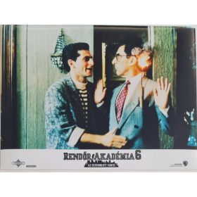   Rendőrakadémia VI., Az ostromlott város vitrinkép, filmfotó, 1989