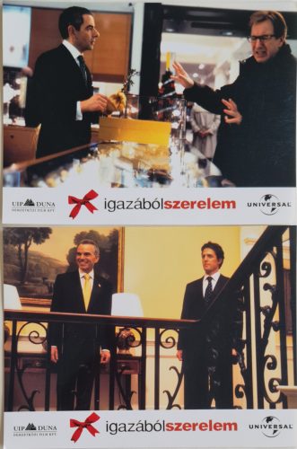 Igazából szerelem, 2 db vitrinkép, filmfotó egyben, 2003