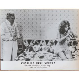 Csak rá kell nézni vitrinkép, filmfotó, 1970