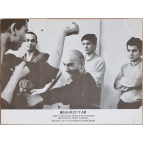 Bebukottak vitrinkép, filmfotó, 1985