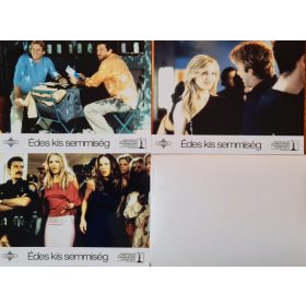Édes kis semmiség, 3 db vitrinkép, filmfotó egyben, 2002
