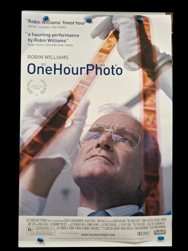 One Hour Photo  (Sötétkamra) USA kiadású filmplakát