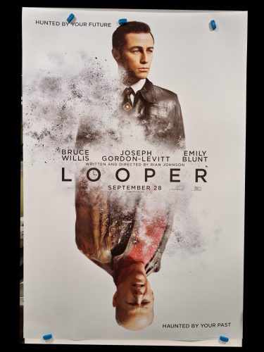 Looper (A jövő gyilkosa) USA kiadású filmplakát