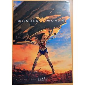   Wonder Woman promóciós filmplakát,moziplakát Gal Gadot (távoli) karaktere 