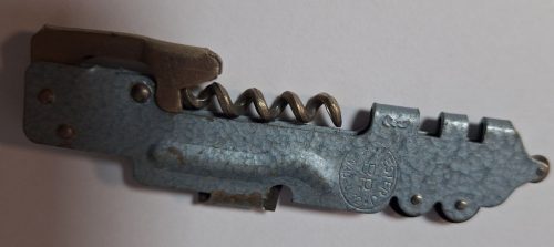 Mester J. jelzéssel fém üvegvágó, bicska, konzervnyitó 1945 előtti