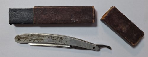 Wigawa Solingen borotva saját tokjában 1920-1930-as évek