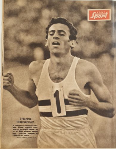 Képes Sport, III/38. szám, 1956 Magyarország-Jugoszlávia (3:1) Hidegkuti Nándor a címlapon
