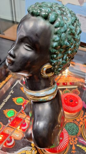 Izsépy Margit - Afrikai lány büsztje, afroamerikai lány, mázas kerámia szobor 1950-1960-as évek